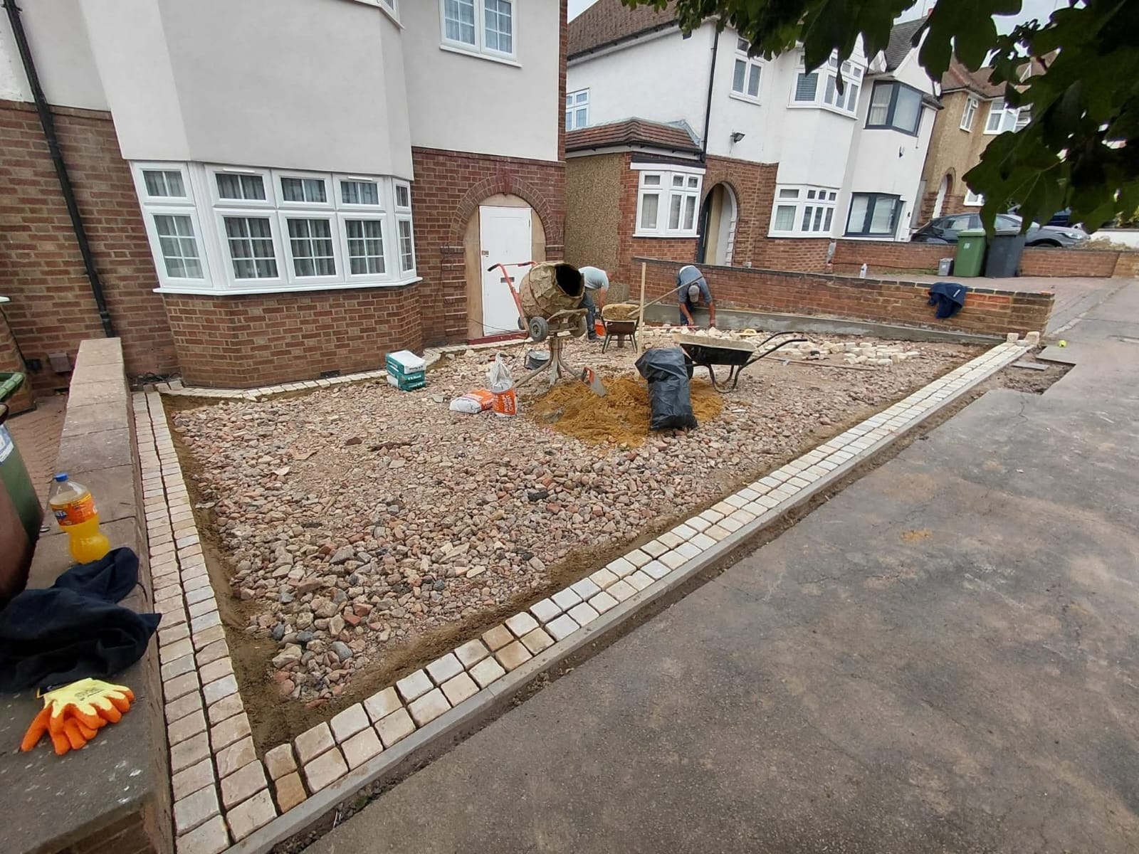 Block paving 16
