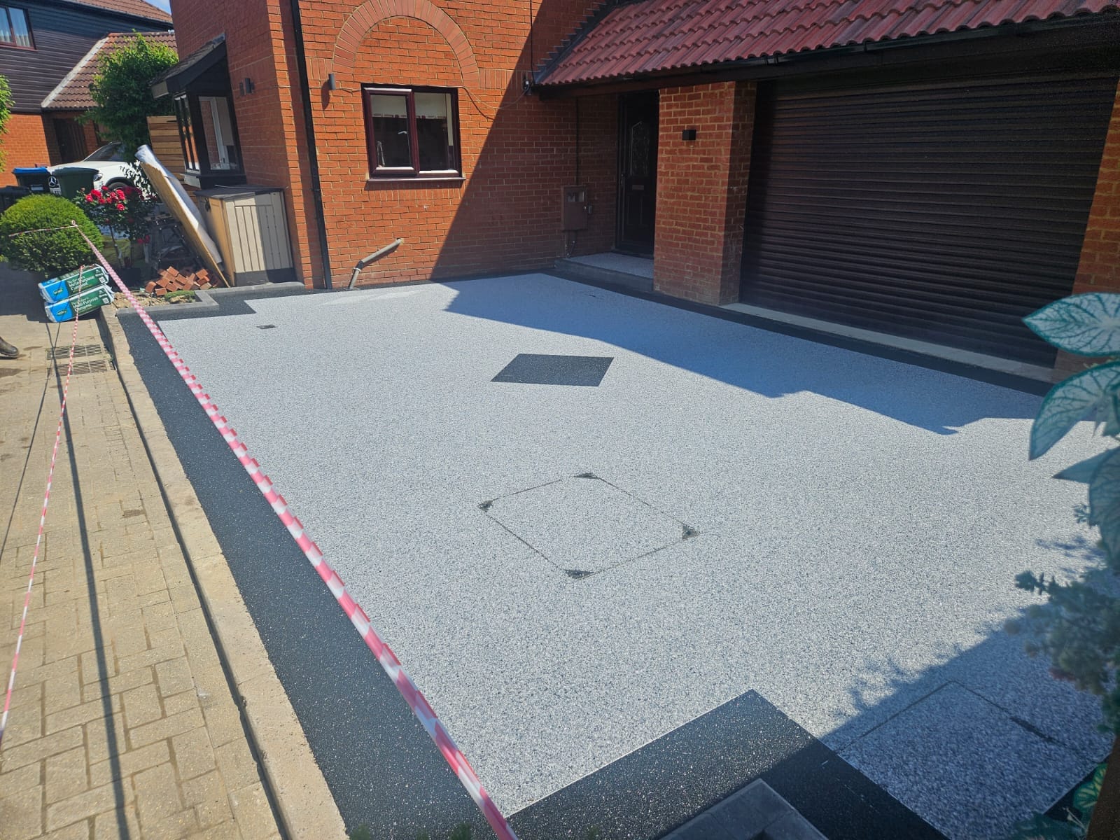 Resin driveway 14